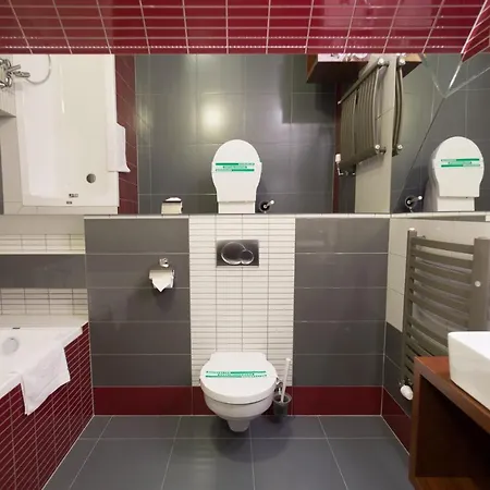 Gorski Raj Hotel 3*