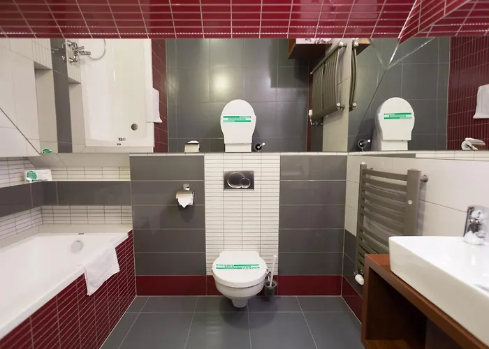 Gorski Raj מלון 3*