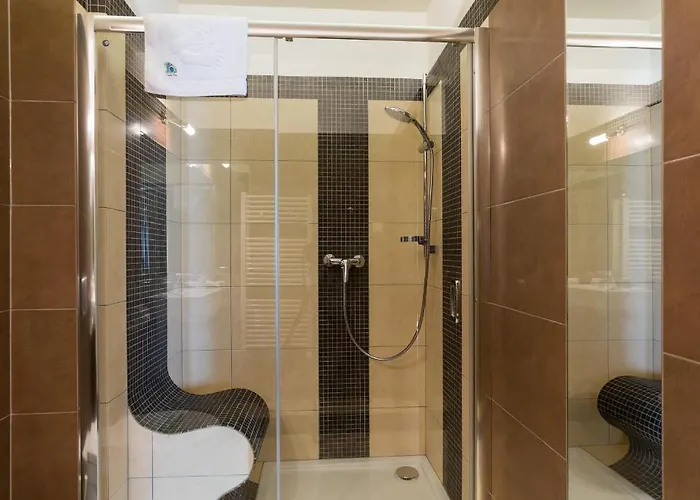 מלון Gorski Raj קונינקי